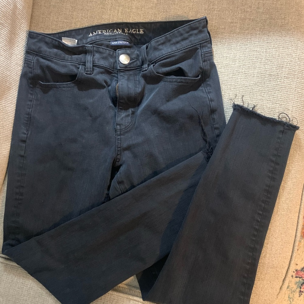 American Eagle Black Super Stretch X4 Hi-Rise Raw Hem Jegging Size 4